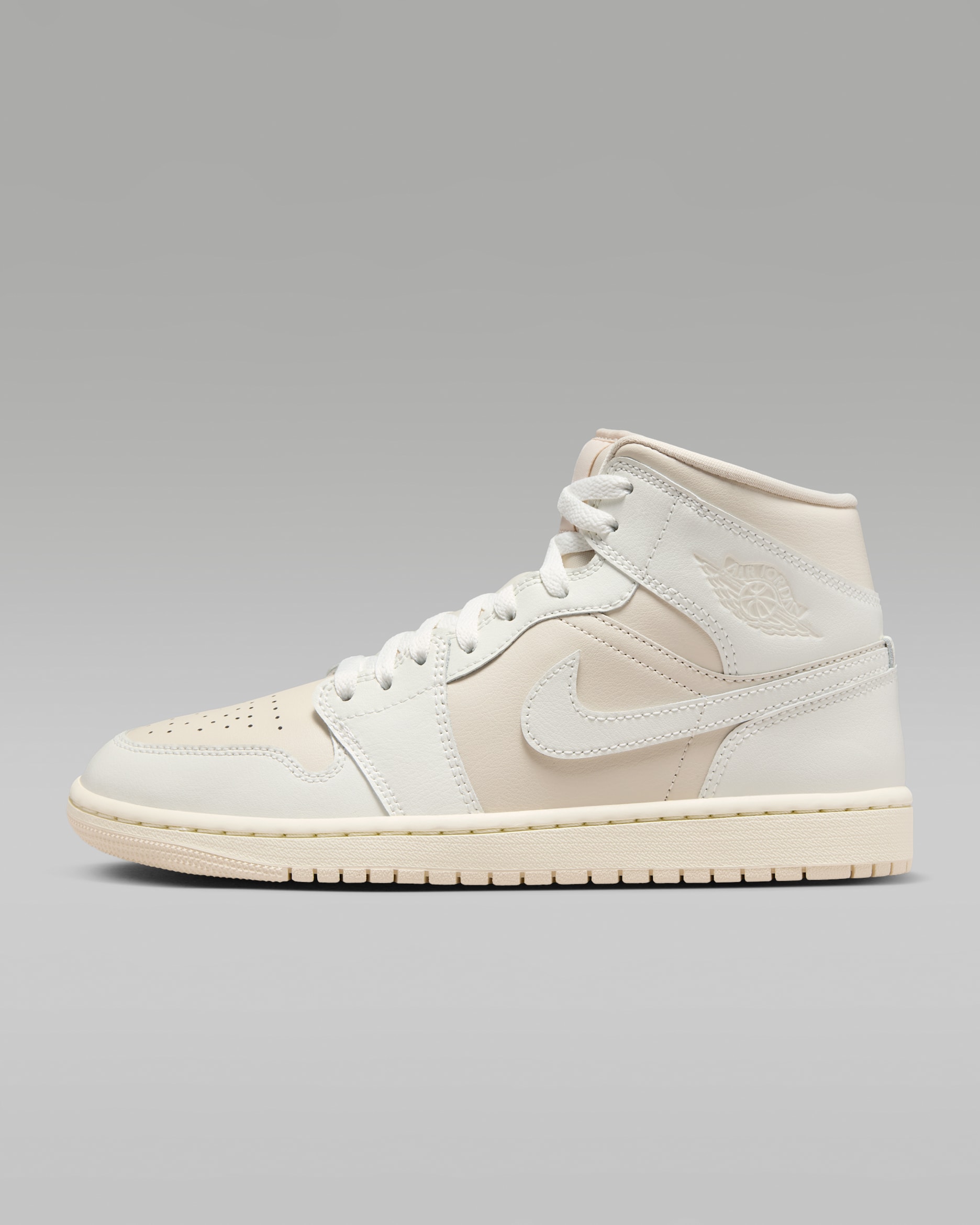 Air Jordan 1 Mid Women's Shoes. Nike CA